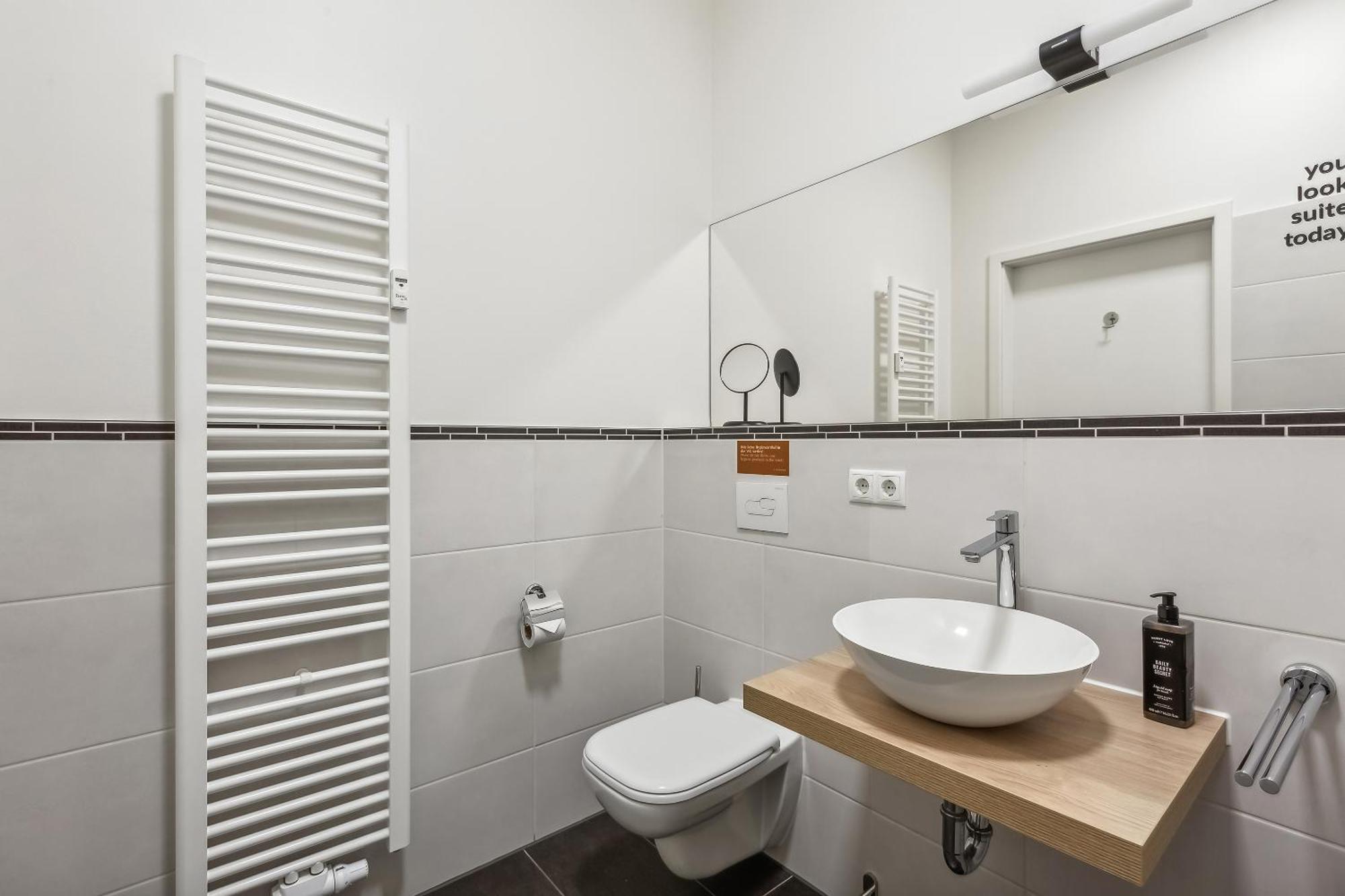 Limehome Leipzig Am Bruehl Bagian luar foto